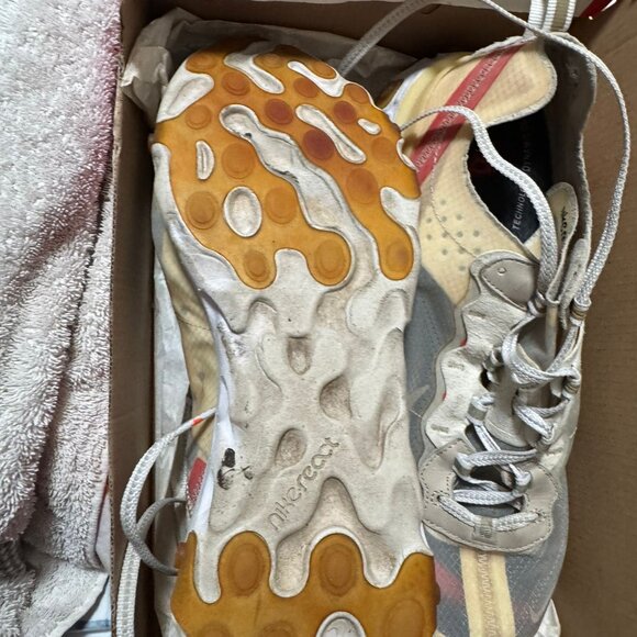 Nike React Element 87 Men’s 9.5 | Transparent Upper Running Sneakers - Picture 3 of 9